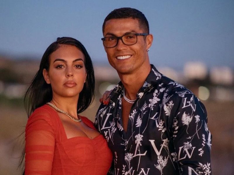 CR7Georgina.jpg CR7Georgina.jpg