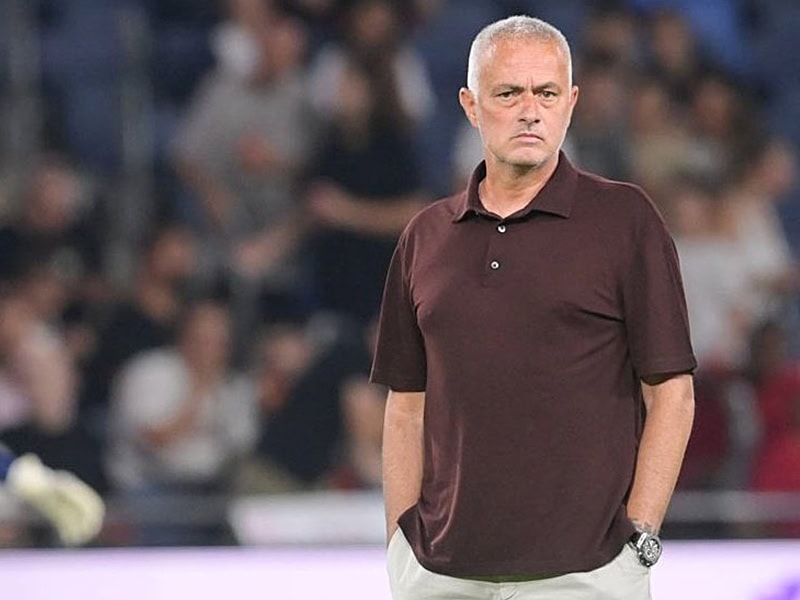 BenficaJoseMourinho.jpg BenficaJoseMourinho.jpg