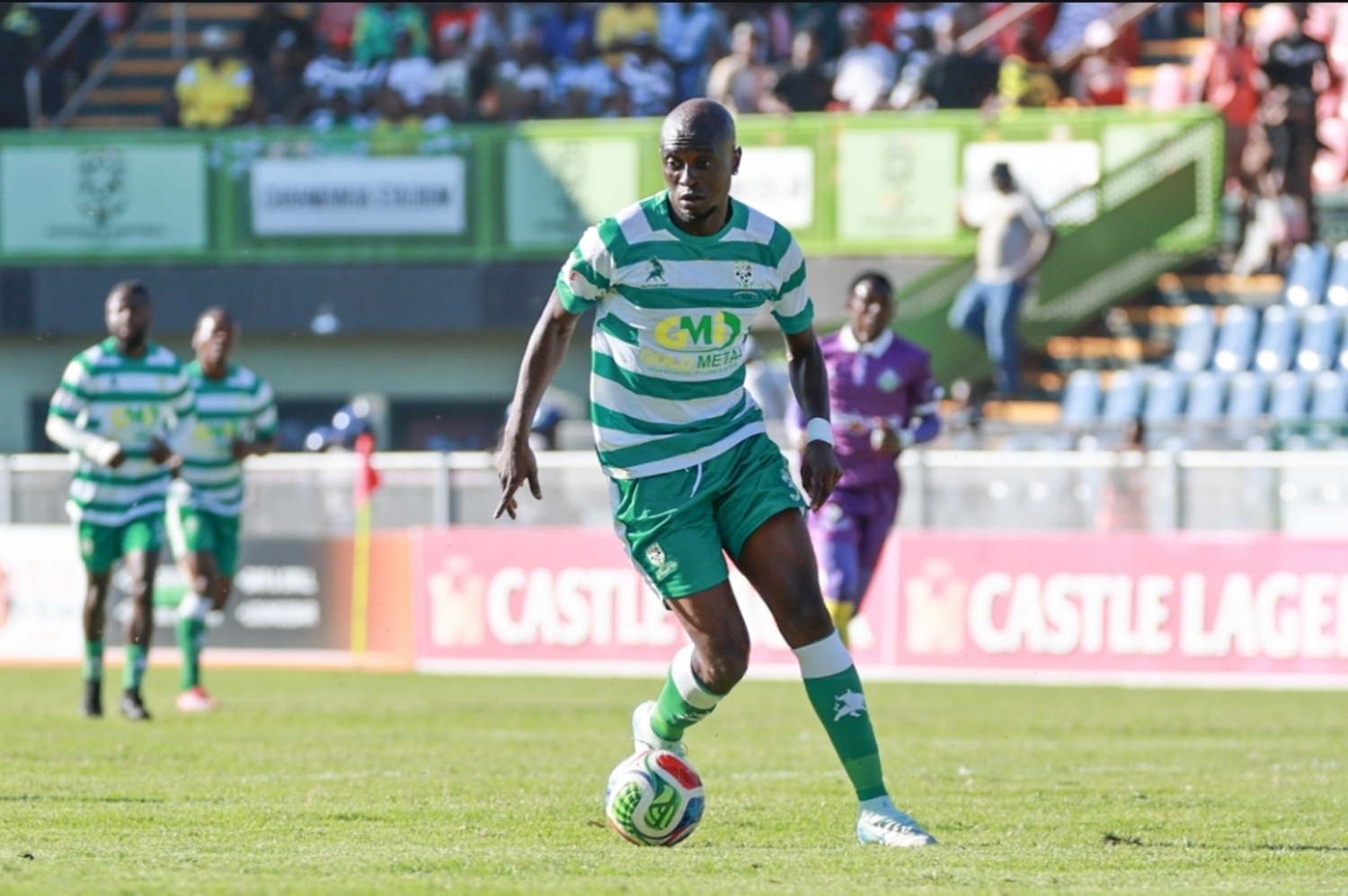 Washington Navaya in action against Simba Bhora