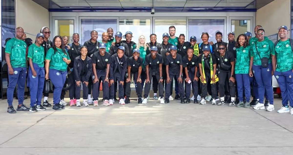 Mighty Warriors at Robert Mugabe International Airport